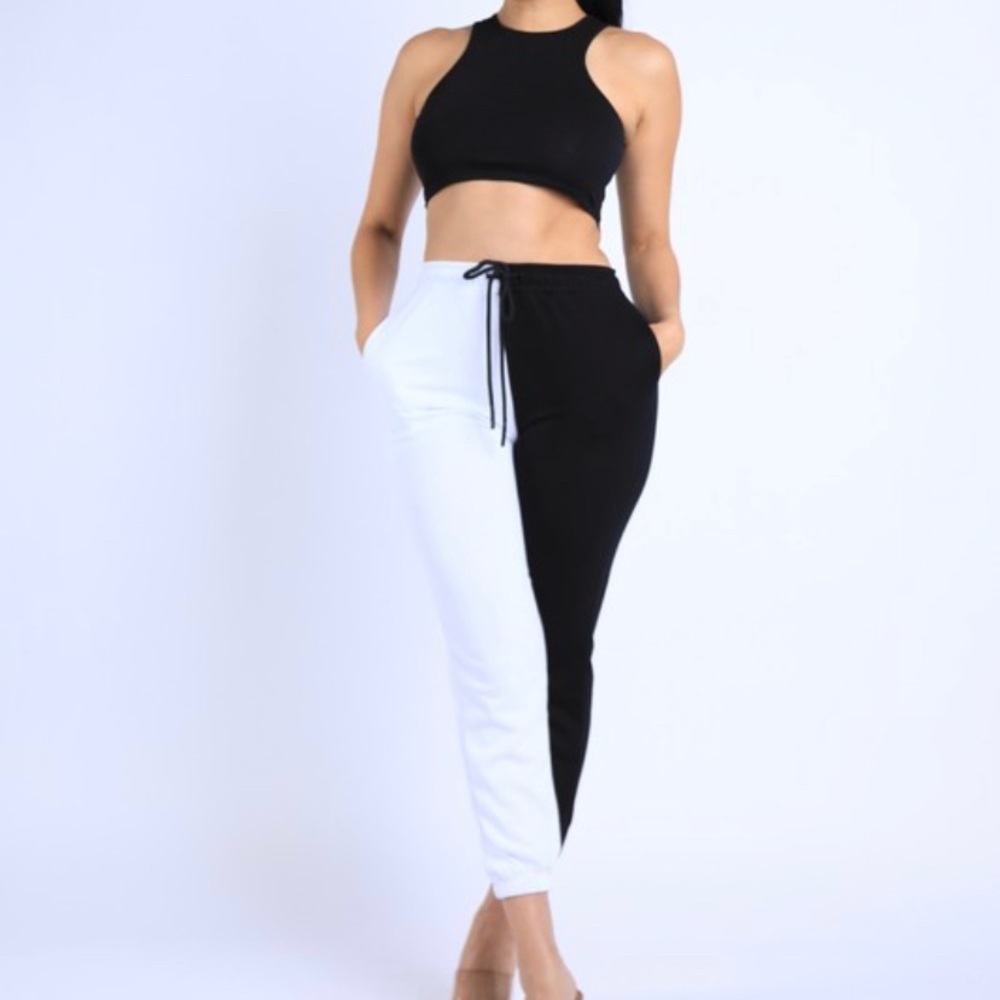 Trendy gym two piece
